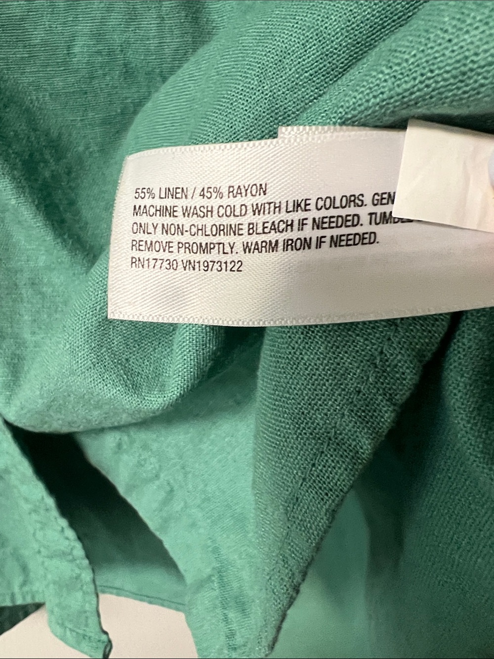 Universal threads button down - Picture 3 of 3